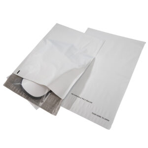 5205 - Returnable Flat Poly Mailers with 14 x 17 self adhesive strip - 500 per case - 2.5mil